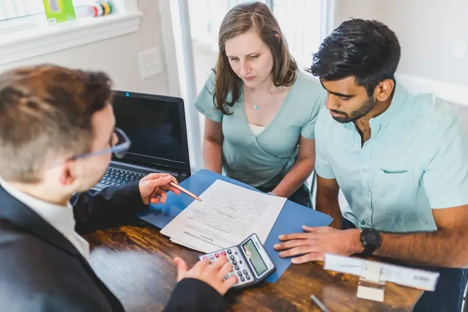 What Does a Business Advisor do?